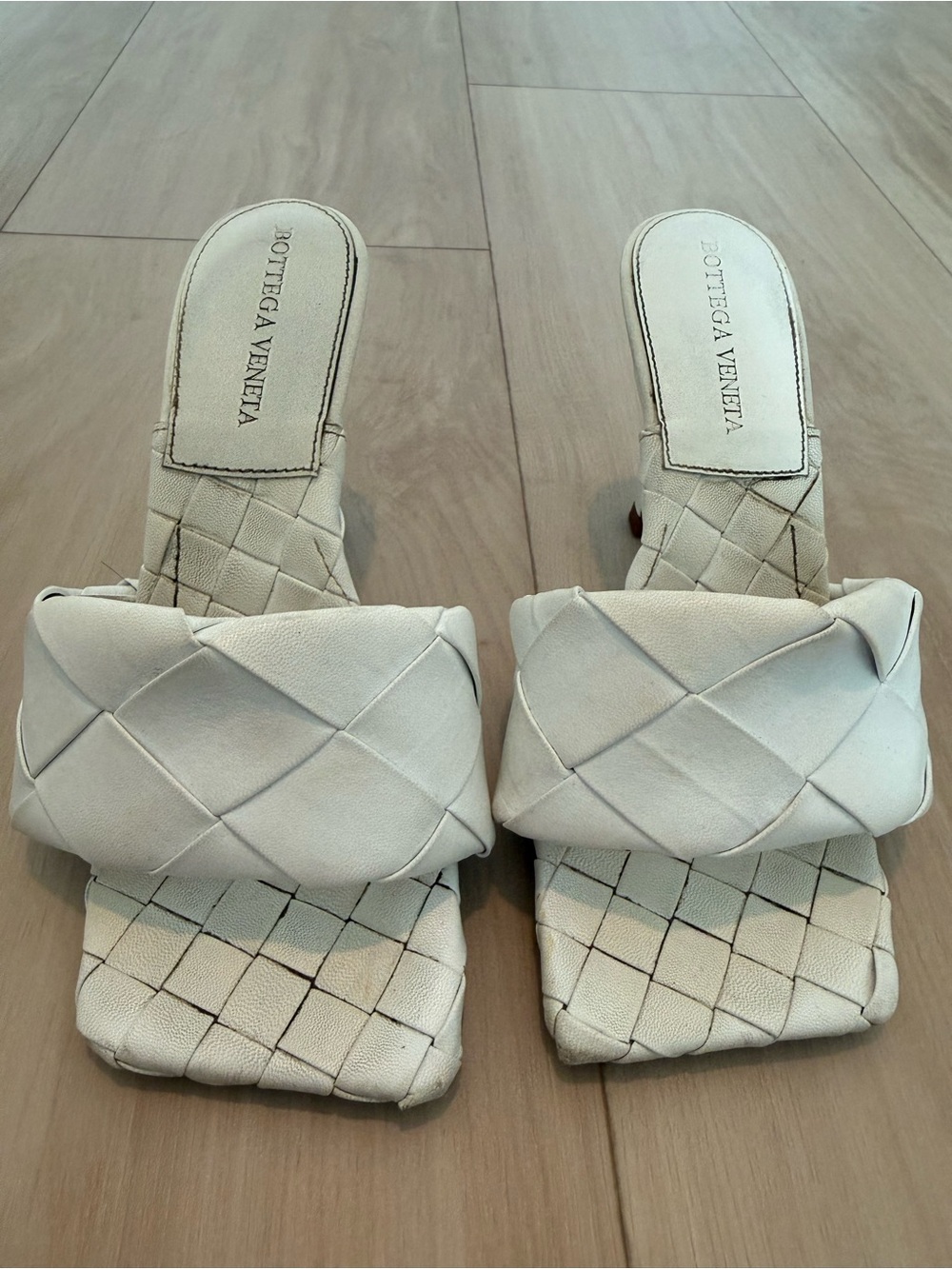 Bottega Veneta Cream Intrecciato Leather Slide Mules